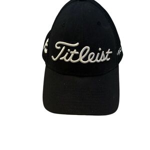 Titleist Tour Performance Golf Hat – Black/White (New Era)